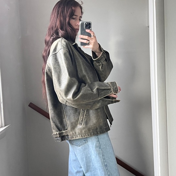 Vintage Worn Leather Bomber Jacket Brown Faded Distressed Oversized Biker Coat - Picture 2 of 9